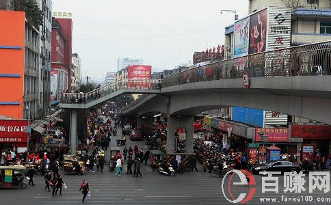 地?cái)偖a(chǎn)品批發(fā)從哪里拿貨?地?cái)偖a(chǎn)品批發(fā)有哪些途徑? 第1張